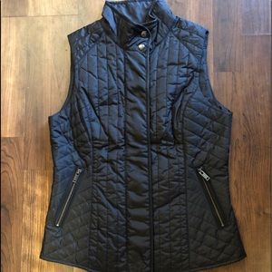 Banana Republic Black Quilted Field Vest Small NWT